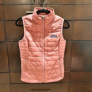 Patagonia | Light Star Pink Nano Vest Size XS NWOTs Condition.